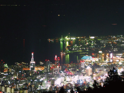 摩耶山掬星台 まやさんきくせいだい 日本三大夜景の一つの1000万ドルの夜景 神戸ジャーナル