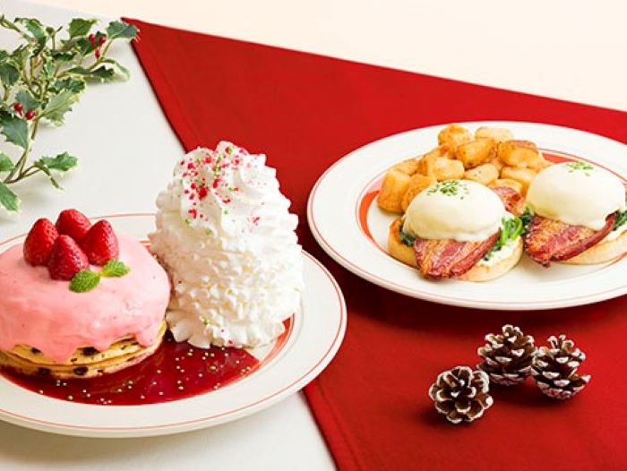 Eggs N Things がクリスマスを彩る2種類の 限定メニュー を販売 12 1 25 パンケーキ エッグスベネディクト 神戸ジャーナル