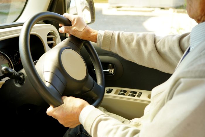 運転免許 の自主返納で5000円分の Icocaカード がプレゼントされるみたい 65歳以上の神戸市民が対象 神戸ジャーナル