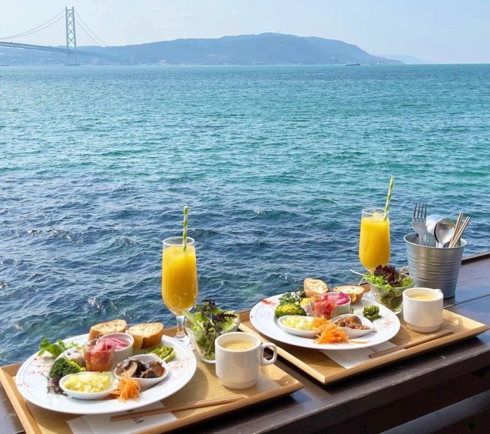 神戸西・垂水エリアの絶景が楽しめるおしゃれな「海カフェ」を集めてみた | 神戸ジャーナル