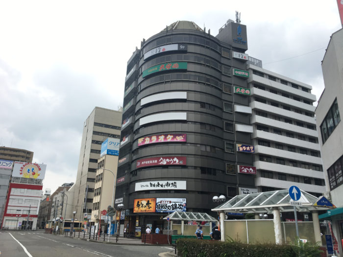 Jr神戸駅前に 海鮮居酒屋 目利きの銀次 ができてる 海鮮丼や定食メニューも 神戸ジャーナル