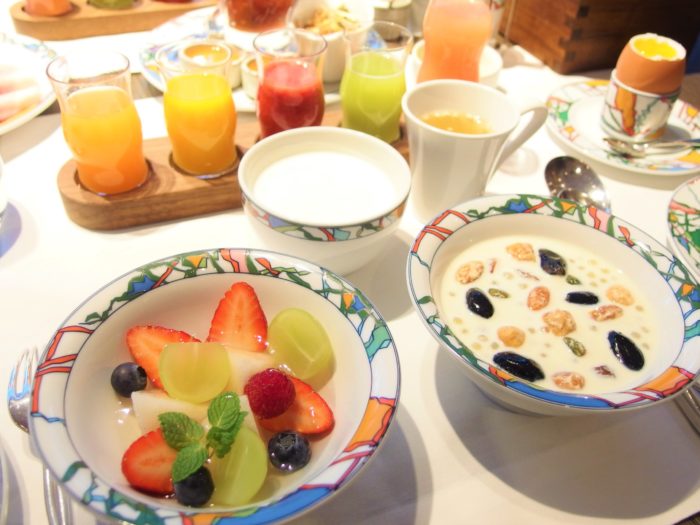 神戸北野ホテルで 世界一の朝食 と 非日常 を楽しむ一泊二日 食のレジェンド山口シェフが生み出した 静かにたたずむスモールラグジュアリー ページ 3 4 神戸ジャーナル