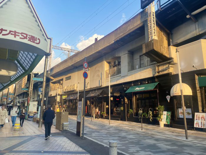三宮の高架下に 自家製カスタード ホイップクリームの クレープ を楽しめる Crepe Parlor ができるみたい 神戸ジャーナル