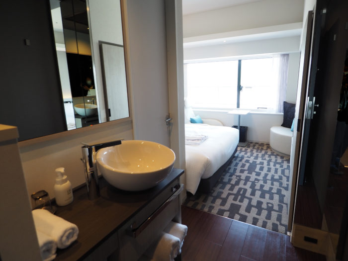 神戸三宮阪急ビル」高層階のホテル『レムプラス神戸三宮』。「眠り」にこだわり「枕」も選べる。「お昼寝」利用も | 神戸ジャーナル