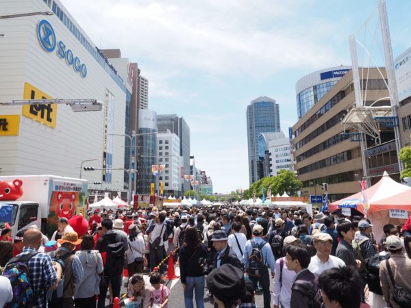 初夏を彩る 神戸まつり に行ってきた ディズニーやラグビー選手など おまつりパレード も 神戸ジャーナル