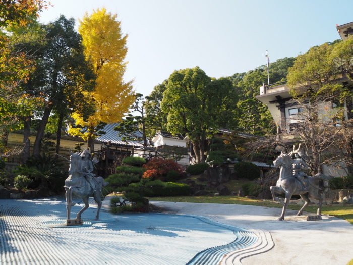 須磨寺 の紅葉が色づき始めてる 火祭り と一緒に楽しめそう 神戸ジャーナル