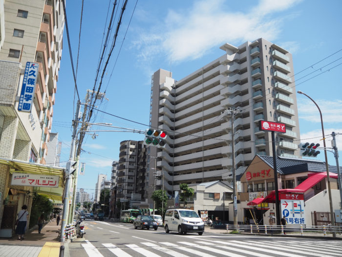 湊川公園の近くに 和食さと ができてる ファミレス デニーズ があったところ 神戸ジャーナル