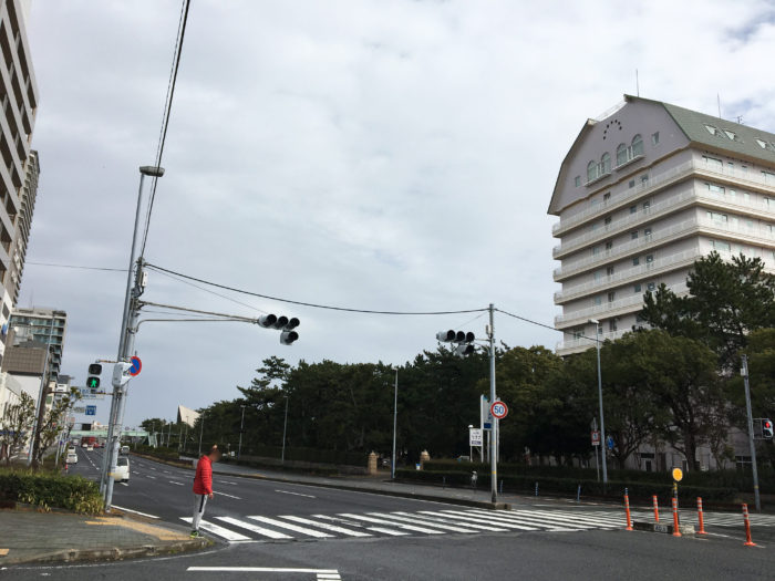 須磨海浜水族園 近くの国民宿舎 シーパル須磨 が3月末で閉館 再整備で 跡地は3000 の多目的広場に 神戸ジャーナル