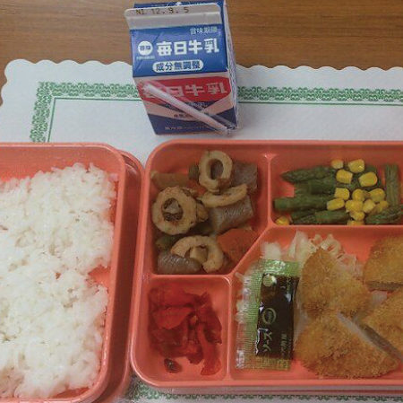 11月から市立中学校で 給食 が開始されるみたい 来年度中には全校導入する模様 神戸ジャーナル