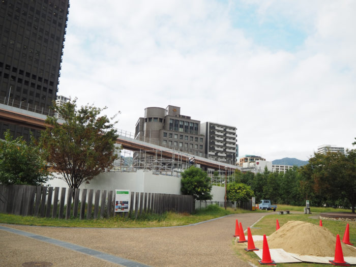 中央区の みなとのもり公園 に新しい 拠点施設 を建設してる 災害時には 炊き出し も 神戸ジャーナル