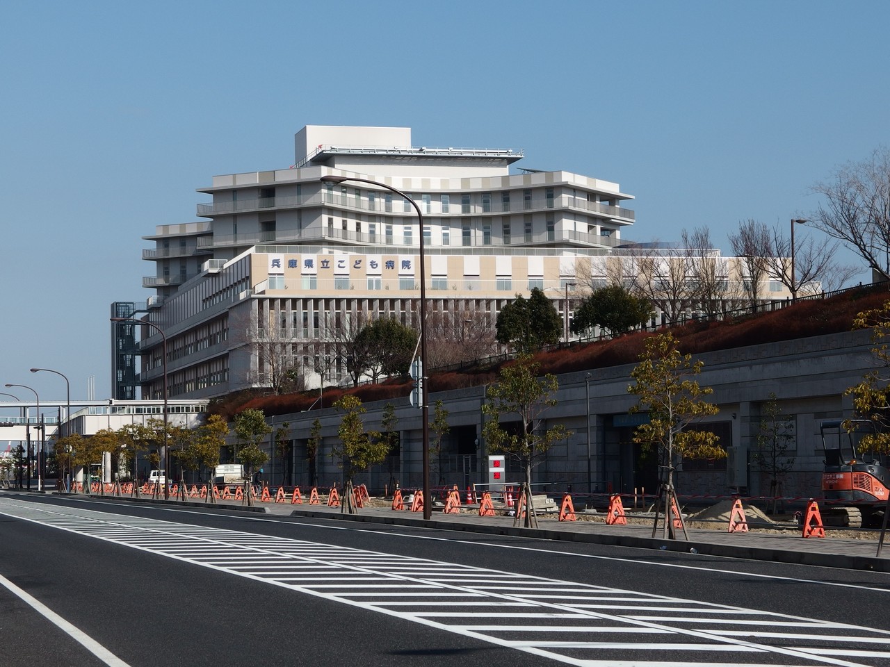 ポートアイランドにつくってた 兵庫県立こども病院 が完成したみたい 神戸ジャーナル