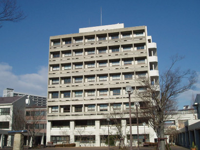 神戸市外国語大学