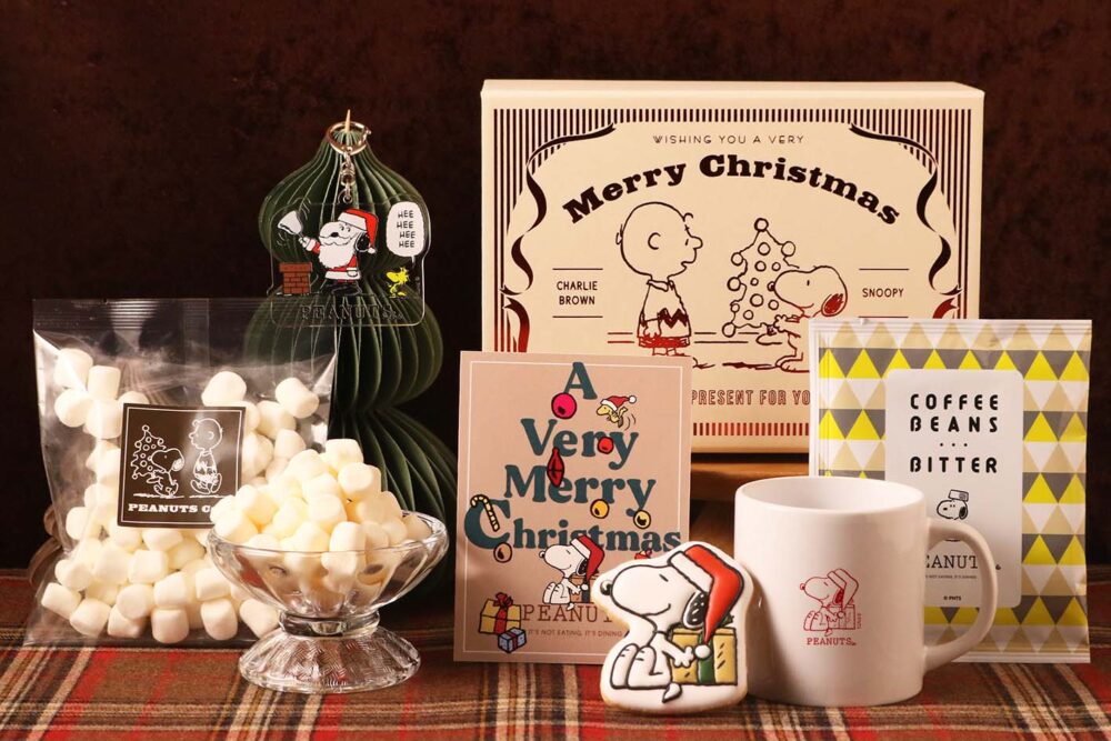 PEANUTS Cafe クリスマス ギフト 限定