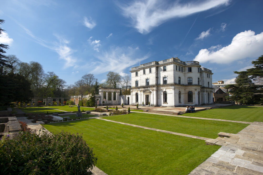 North London Collegiate School Kobe NLCS Kobe イギリス 神戸 六甲山 ミケーレ・デ・ルッキ