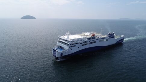 神戸ポートピアホテル ジャンボフェリー あおい 小豆島 瀬戸内国際芸術祭 2025 観光 フェリー