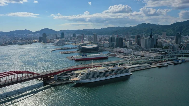 神戸 神戸港 クルーズ客船 船 入港予定 ポートターミナル 中突堤ターミナル