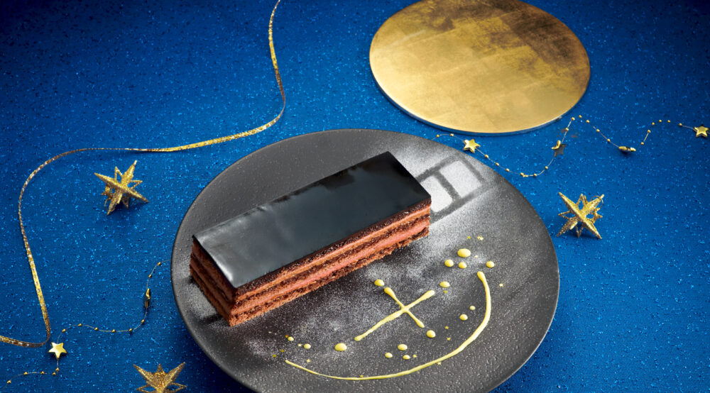 南十字星のオペラ ケーキ 限定 神戸ショコラパフェサンド 新神戸 満月珈琲店