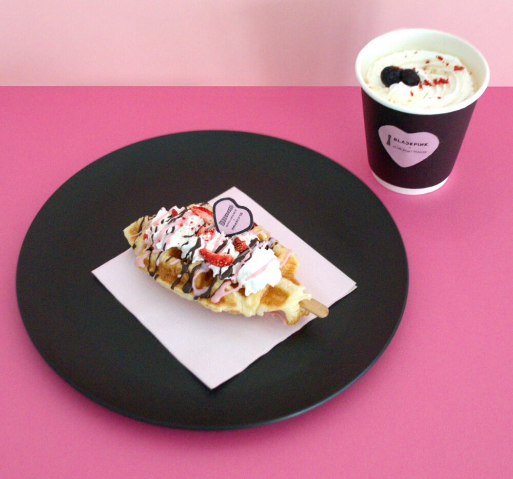 BLACKPINK ブラックピンク ブルピン コラボ 神戸 兵庫 ワールドツアー 