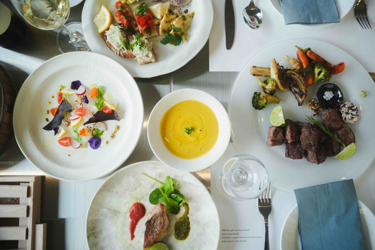 オーベルジュ リトリート 淡路島 Over the MOON オープン レストラン