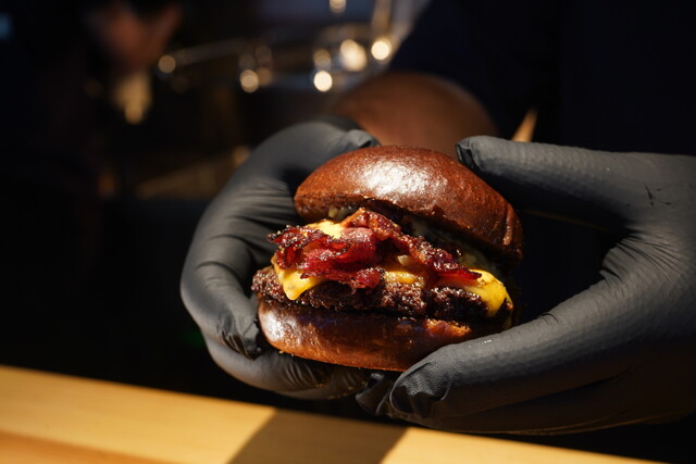 食べログ ハンバーガー 百名店 神戸 兵庫 芦屋