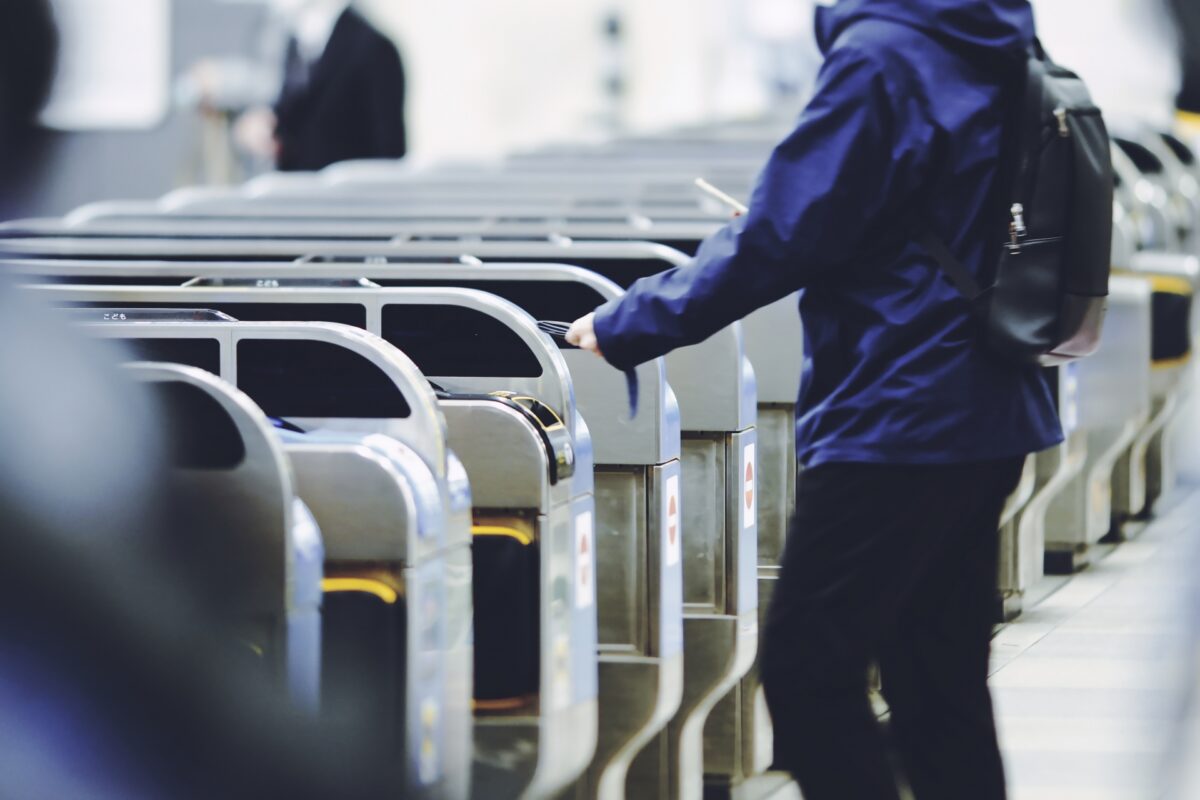 Photo AC 改札 駅 IC