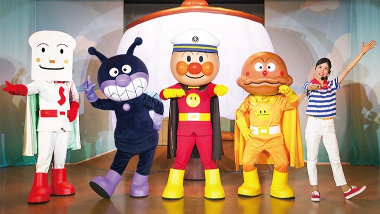 アンパンマンたちが登場するミュージアムのステージ