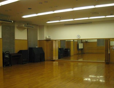 西区文化センターの多目的ホール