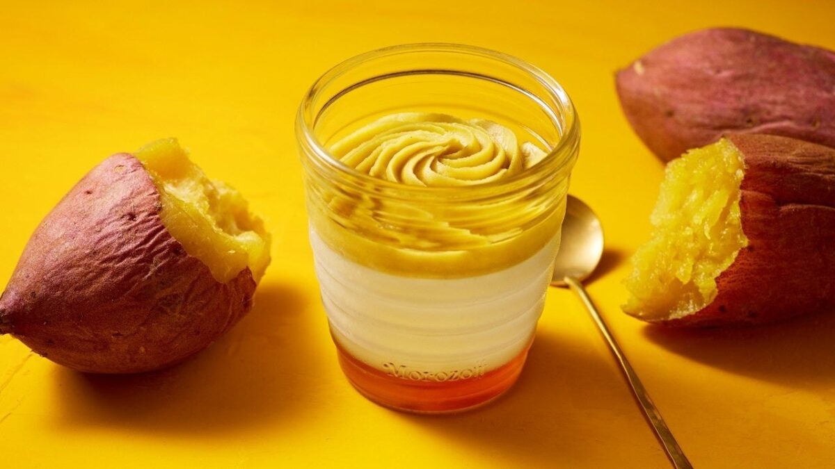 芋蜜ソースとお芋のクリームを重ねた濃い蜜芋のプリン
