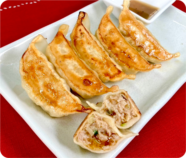 肉汁あふれる焼き餃子