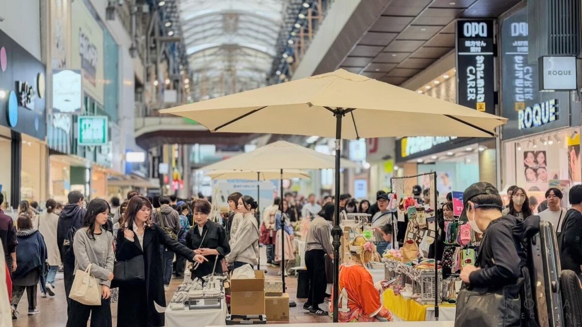 三宮センター街に並ぶMy Style Mallの出店ブース