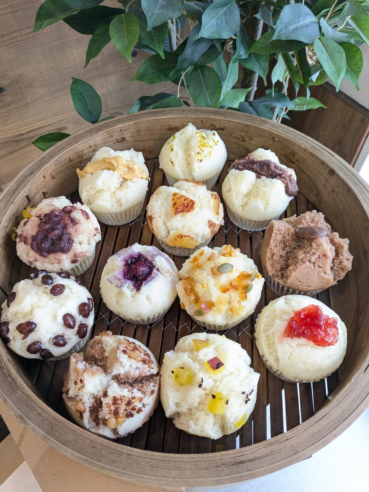 天然酵母の蒸しぱん屋イロハのブルーベリーとクリームチーズ