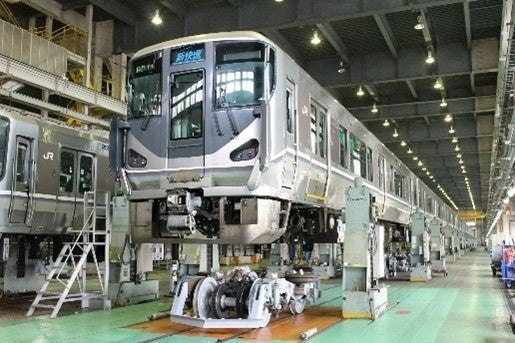 JR西日本の225系車両