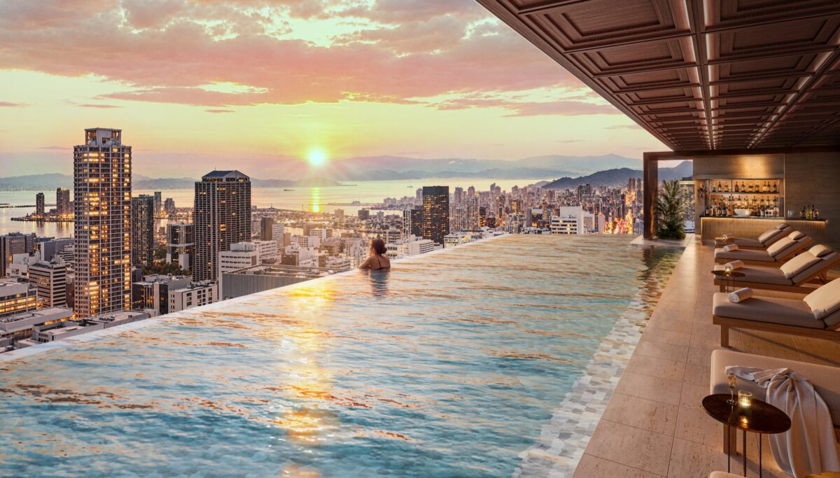 GRAND GENTLE KOBE ルーフトップのインフィニティプール 夕景イメージ