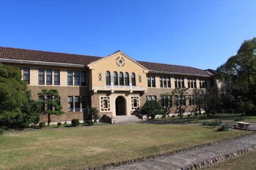 神戸女学院の文学館