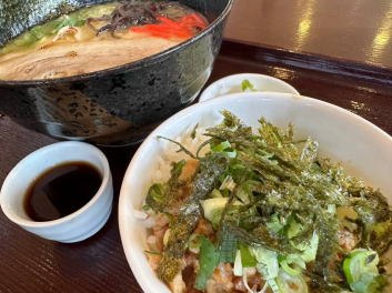 麺工房おおにしのラーメンセット
