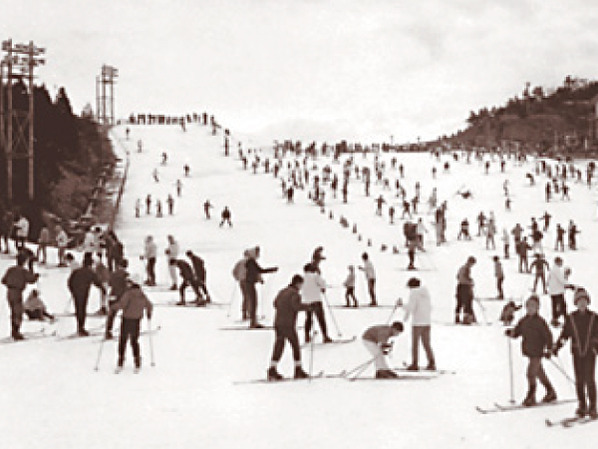 六甲山人工スキー場